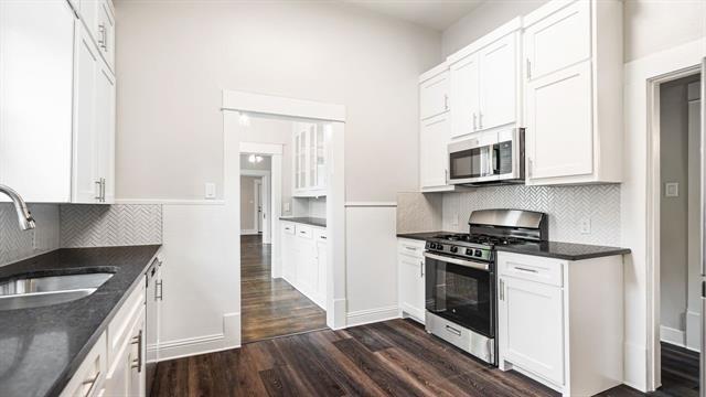 Building Photo - 327 S Montclair Ave