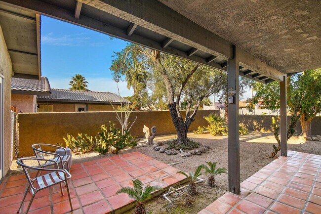 Building Photo - 51835 Avenida Madero