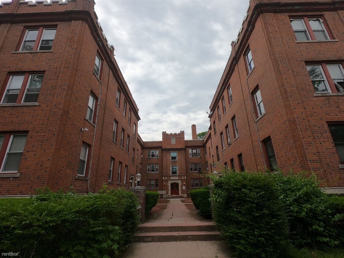 1 br, 1 bath - 94 Norton St - 1 br, 1 bath  - 94 Norton St