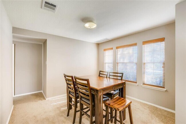 Foto del edificio - 1149 Apollo Cir