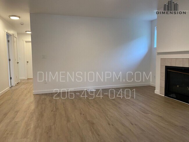 Foto del edificio - Stylish 4 Bedroom, 2 Bathroom Home with Great Layout