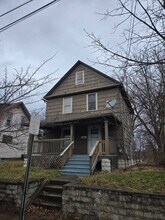 Building Photo - 1029 Harpster Ave