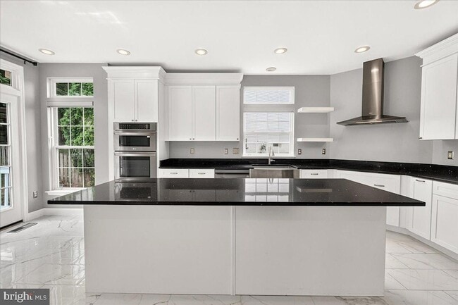 Foto del edificio - 6455 Saddlebrook Ln