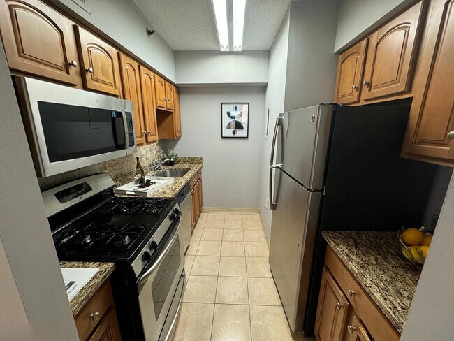 Foto del edificio - 4801 Fairmont Ave