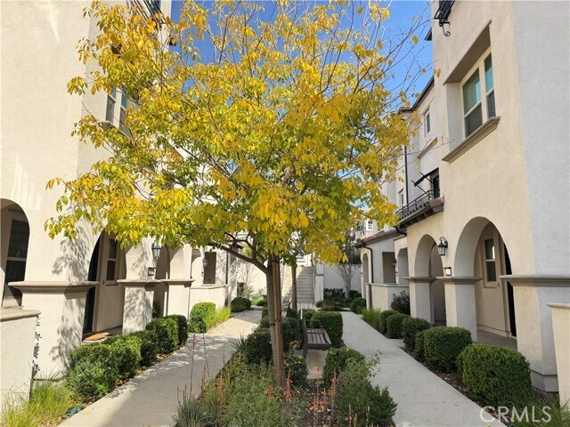 Foto del edificio - 235 Babson Ct