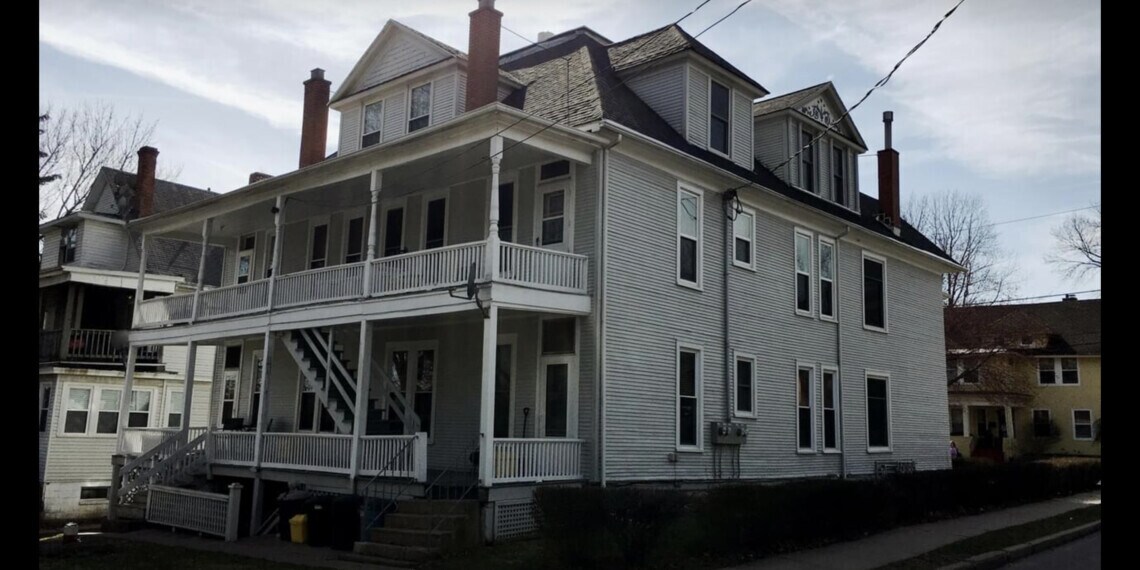 196 Alpine St Unit N, Dubuque, IA 52001 Apartments in Dubuque, IA