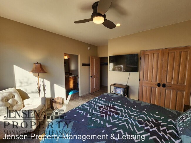 Foto del edificio - 3 br, 3 bath House - 1077 North Buffalo CT