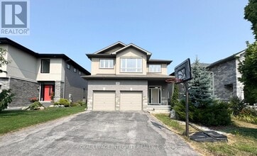 Building Photo - 170 Escarpment Cres