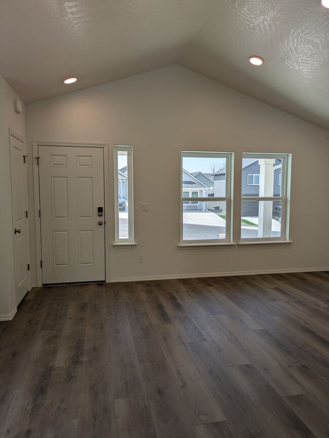 Building Photo - 3687 S Penn Pl