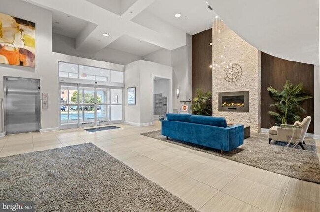 Foto del edificio - 6301 Edsall Rd