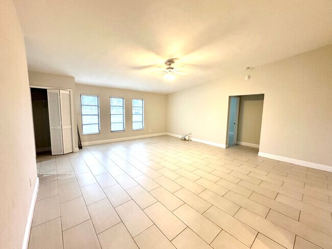 Foto del edificio - 8161 Winged Foot Dr