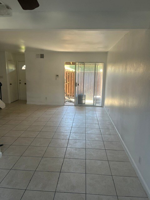 Foto del edificio - 2065 Olivera Rd