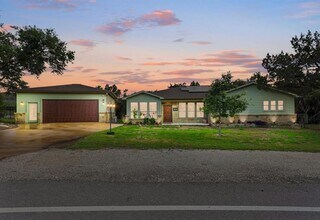 Building Photo - 20603 Ridgeview Rd