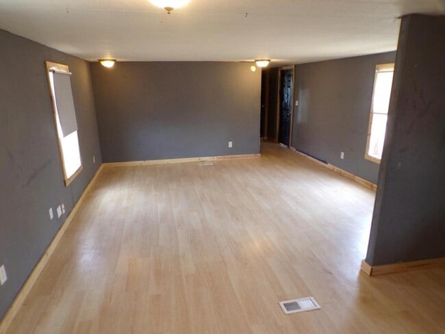 Building Photo - 1133 Nottingham Ct #10