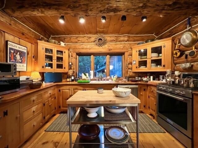 Foto del edificio - 378 Sherwood Forest