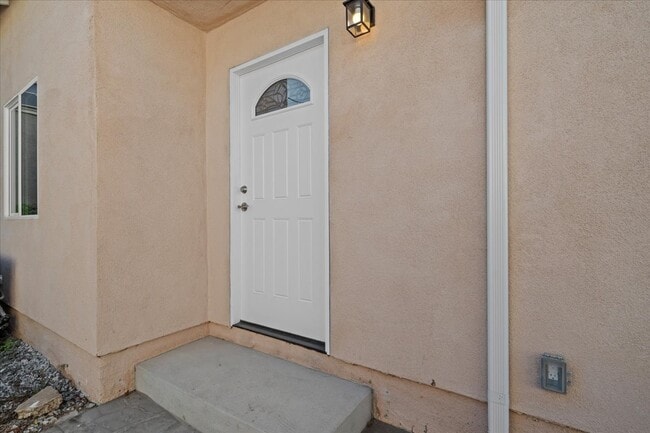 Building Photo - 4037 Madison Ave