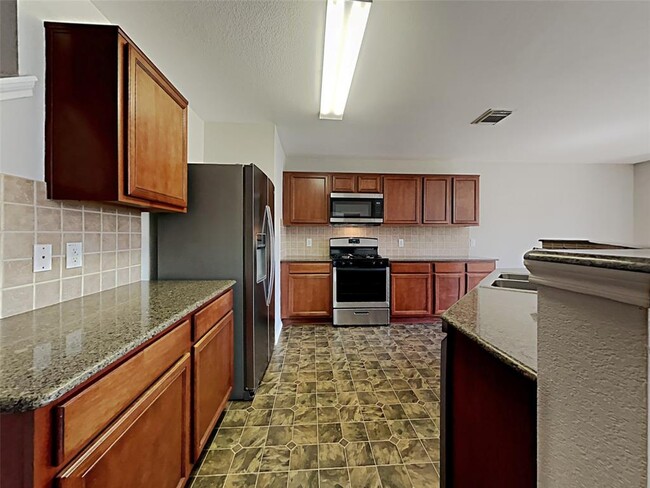 Building Photo - 410 Remington Creek Dr