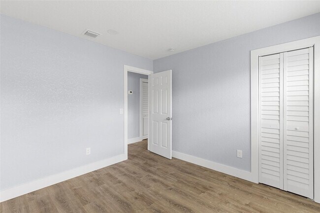 Building Photo - 683 NW 21 St