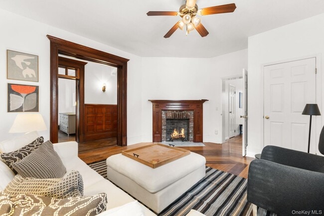 Building Photo - 16 Bedford Rd