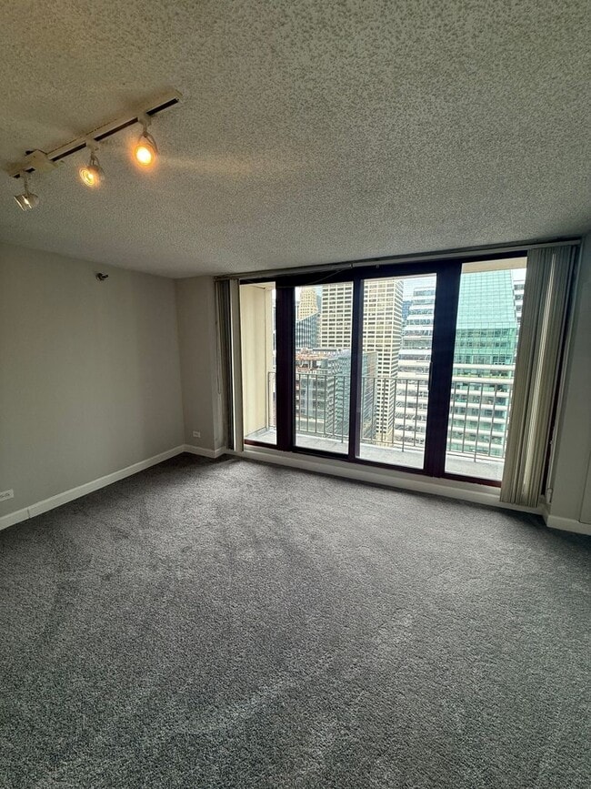 Foto del edificio - 200 N Dearborn St