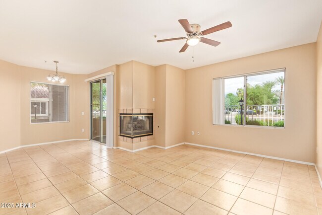 Building Photo - 2929 W Yorkshire Dr