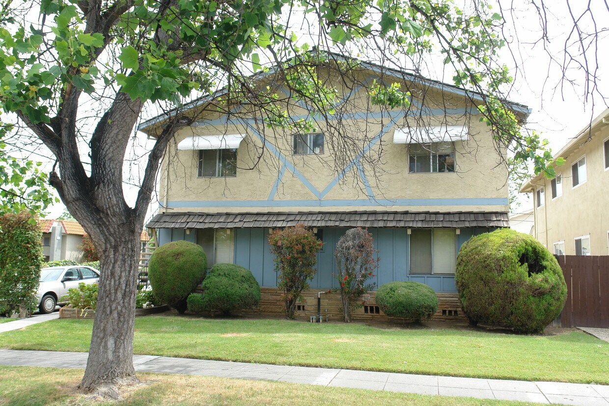 Building Photo - 512 Troy Dr