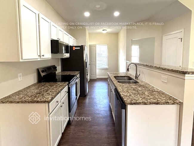 Foto del edificio - 138 Forrest Park Ln