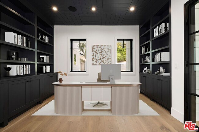 Foto del edificio - 1744 Correa Way