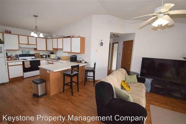 Foto del edificio - 2 br, 1 bath House - 2446 Rushmore Drive