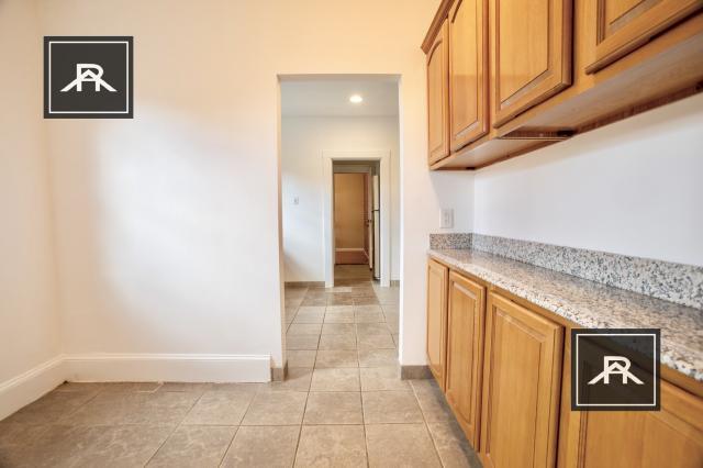 Foto del edificio - 3 bedroom in Brighton MA 02135