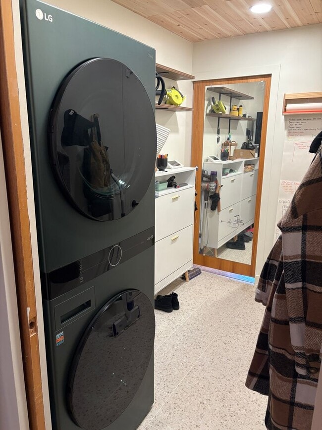 Building Photo - Furnished, 1-Year Long-Term Rental