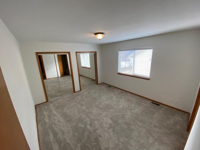 Building Photo - 856 N Doryport Ct