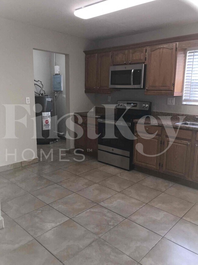 Foto del edificio - 240 N 69th Way