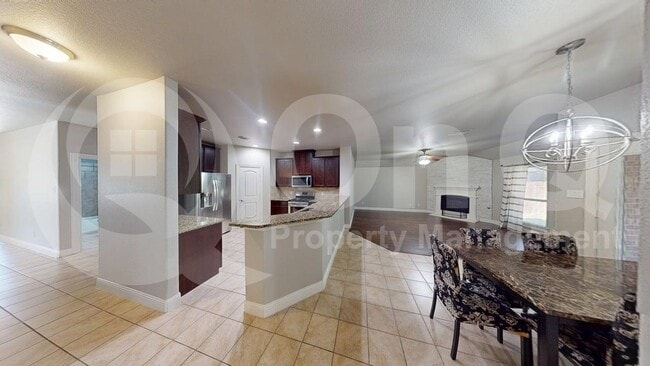 Building Photo - 15605 Leadenhall St