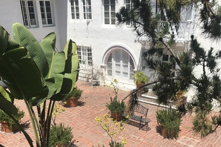 Courtyard - 9379 W Olympic Blvd
