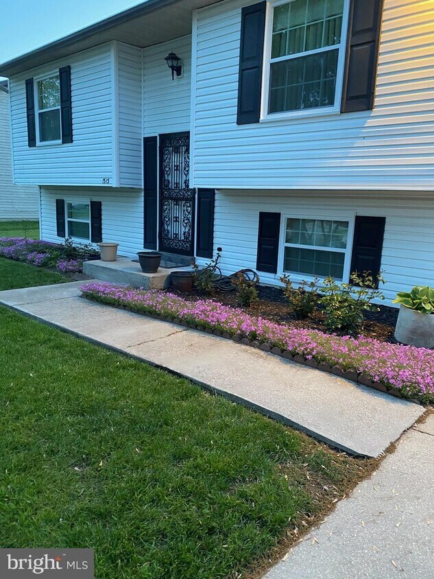 1313 Robert Lewis Ave, Upper Marlboro, MD 20774 House Rental in Upper