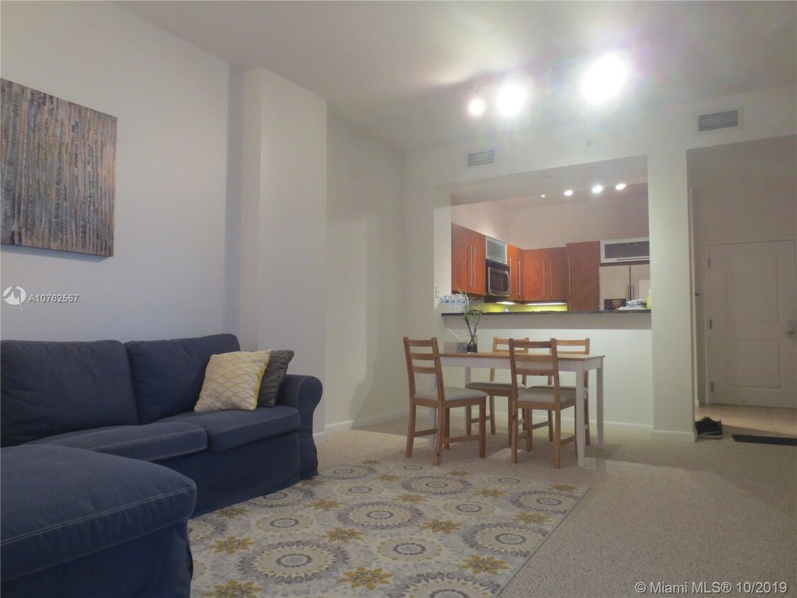 Foto principal - 7350 SW 89th St
