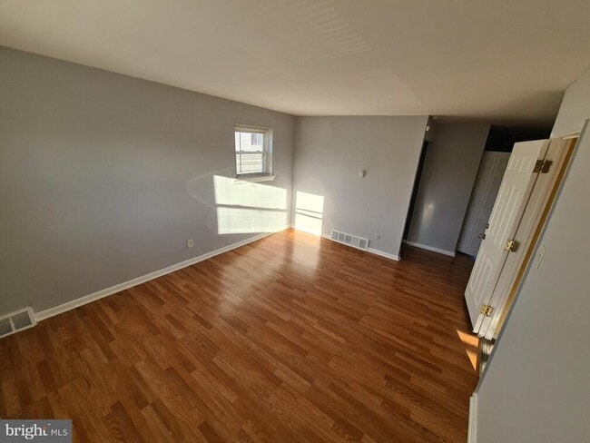 Foto del edificio - 9411 Lansford St