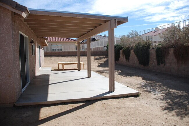 Foto del edificio - Quiet Home in Copper Hills located in a Cul-de-sac. **Do not distrub current tenant**
