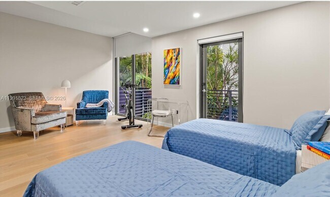 Foto del edificio - 1055 99th St