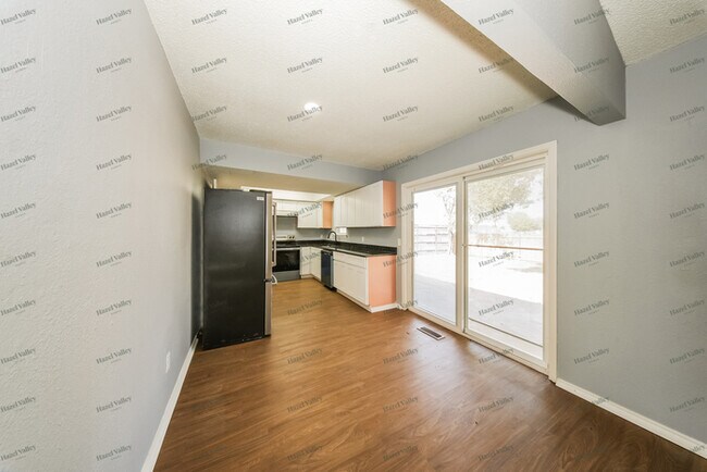 Foto del edificio - 609 SW 21st St