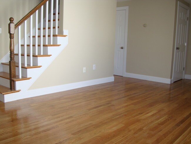 Building Photo - 45 Lancaster Rd