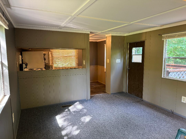 Building Photo - 609 Holbert Rd