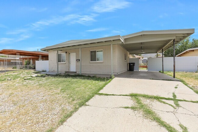 Foto del edificio - Super Cute 3 Bedroom 2 Bath Home!