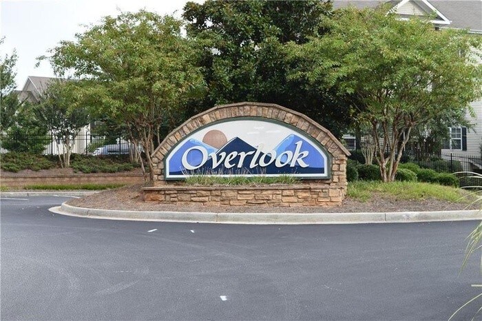 Primary Photo - Lakefront Apartment in Anderson