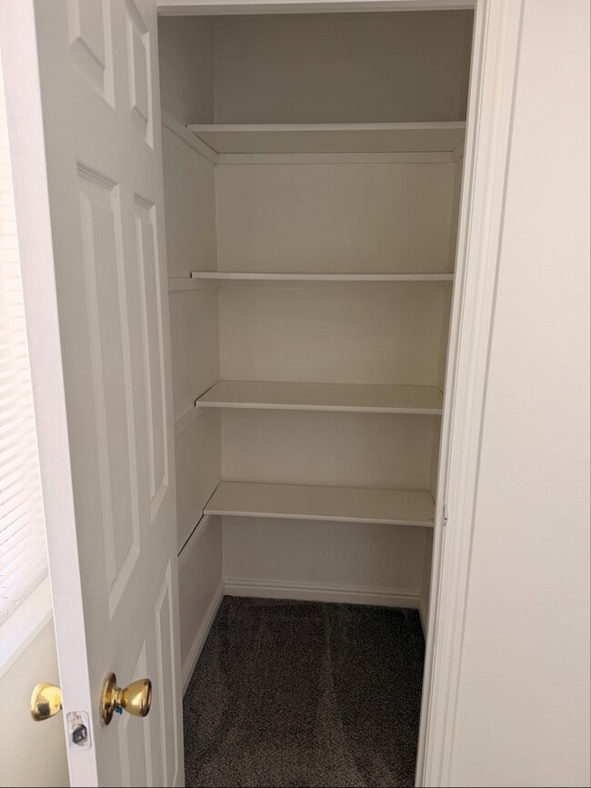 Building Photo - 1239 Swaner Rd