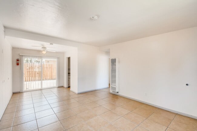 Foto del edificio - Updated 3 Bed/ 1 bath House Located in West Chula Vista