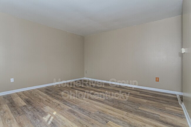 Foto del edificio - 10040 Sturgeon Ln