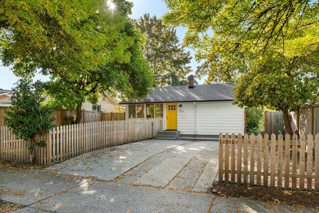 Building Photo - 123 Martin Luther King Jr Way