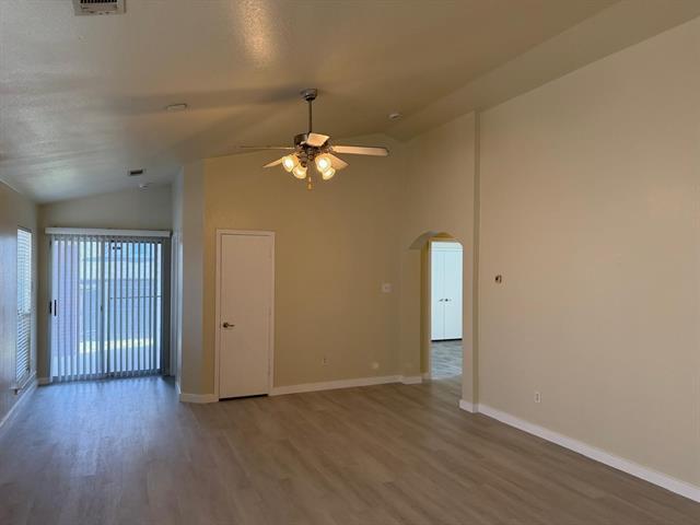 Foto del edificio - 6360 Geneva Ln